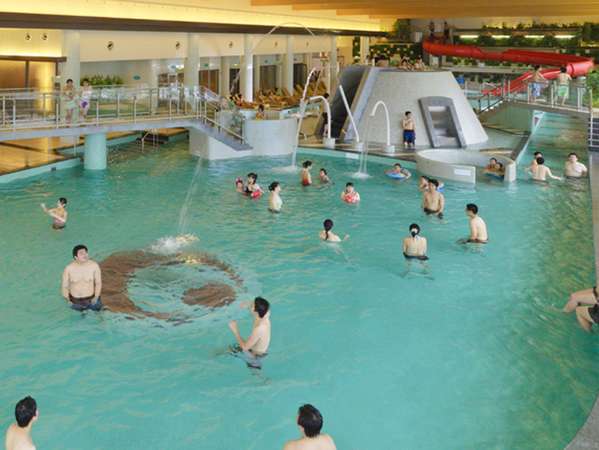 温水プール